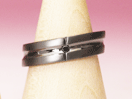 結婚指輪　ブラックダイヤ